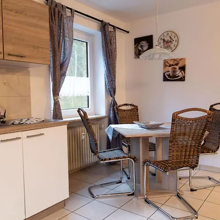 Grosszuegiges Ferienstudio Fuer Zwei Personen By Interhome Weißenstadt