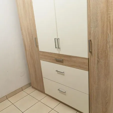 Grosszuegiges Ferienstudio Fuer Zwei Personen By Interhome شقة *