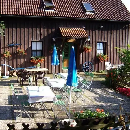Grosszuegiges Ferienstudio Fuer Zwei Personen By Interhome شقة