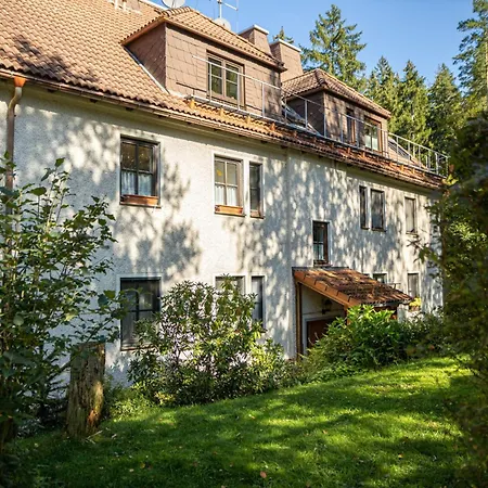 Grosszuegiges Ferienstudio Fuer Zwei Personen By Interhome Lejlighed